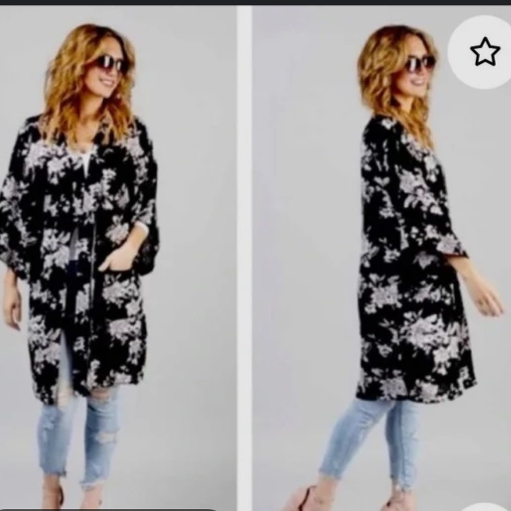 Spiritual Gangster Black and White Floral Kimono